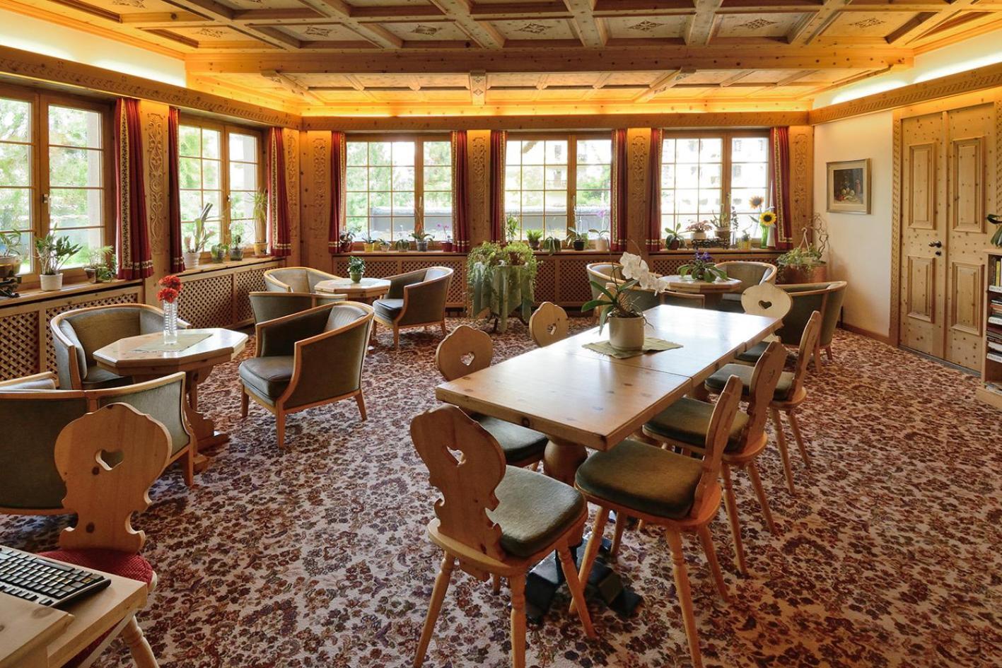 Hotel Corvatsch 3*